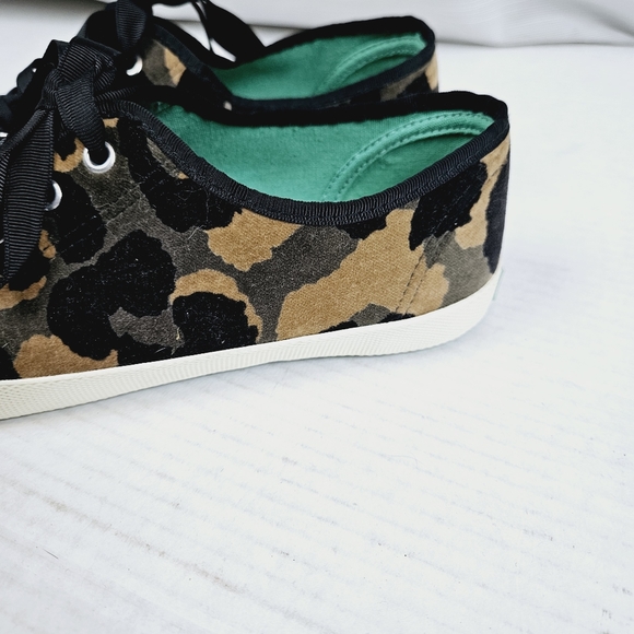 Boden Animal Print Sneaker size 41 - Picture 3 of 10